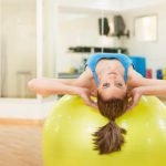 Esercizi Schiena Con Palla Pilates rinforza i muscoli con questi movimenti specifici