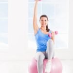 Lezione Pilates Con Ring Cresci la forza con la lezione pilates con ring. Unisciti a noi