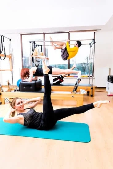 Benefici del Pilates con la palla per tonificare i muscoli