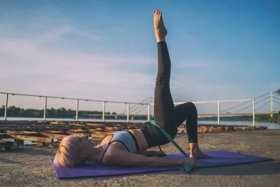 Allenamenti intensi di Pilates per costruire un corpo forte e tonico