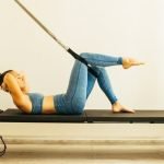 Scopri i benefici della lezione di Pilates Reformer per una pratica completa e efficace