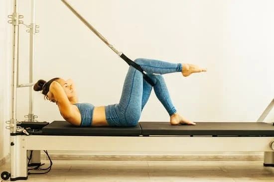 Scopri i benefici della lezione di Pilates Reformer per una pratica completa e efficace