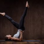 Esercizi Riscaldamento Pilates prepara il corpo con movimenti fluidi
