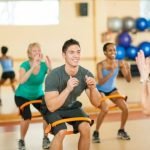 Lezione Di Pilates Con Palla Grande Perfetta la tua postura con una Lezione di Pilates con palla grande