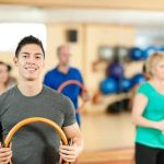 Migliora la postura e la forza con esercizi di equilibrio nel Pilates