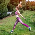 Come Fare Il Roll Up Pilates Guida dettagliata su come fare il roll up Pilates con precisione e controllo