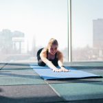 Scopri i benefici unici del Pilates in acqua presso la nostra piscina a Milano. Tonificazione e benessere assicurati