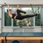 Domyos Pilates Uomo Felpa Bianca scopri la felpa bianca Domyos Pilates uomo per le tue sessioni di allenamento