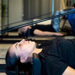 Effetti Pilates Macchine Scopri gli effetti benefici delle macchine Pilates per tonificare e rafforzare il corpo