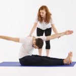 Esegui efficaci video esercizi di riscaldamento muscolare Pilates per prepararti al meglio all'allenamento