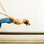 Scopri il connubio perfetto tra benessere e gusto con immagini di Pilates e pizza deliziosa