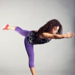 Scopri gli esercizi Pilates adattati alle donne in gravidanza per favorire il benessere fisico e mentale